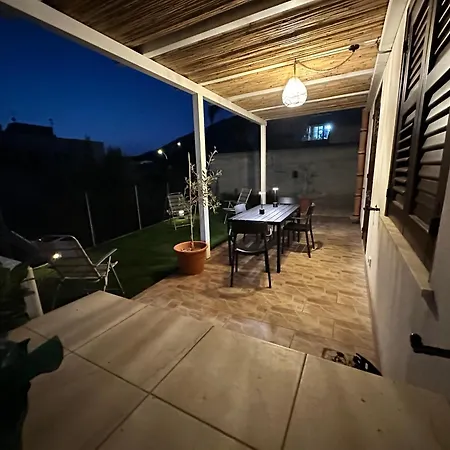 Casa *